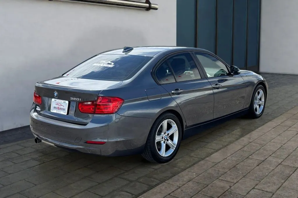 More photos of 2015 BMW 3 Series 320i Sedan 4D at Drive N-Motion Rio Rancho, NM