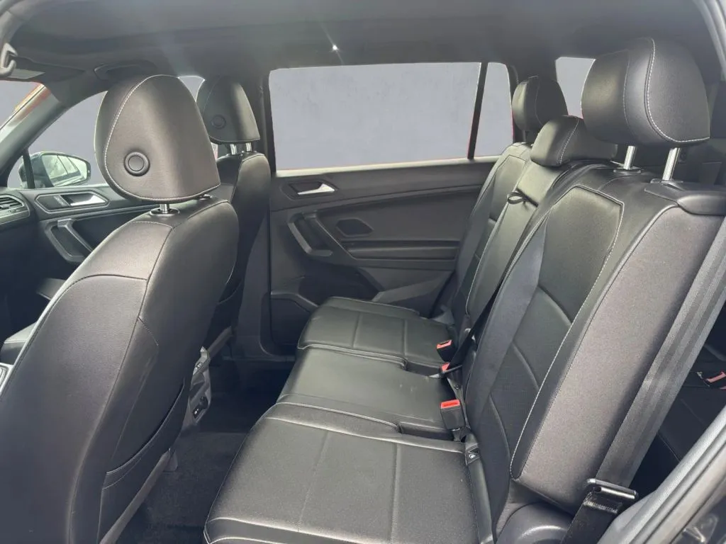2021 Volkswagen Tiguan SE R-LINE BLACK - Photo 12