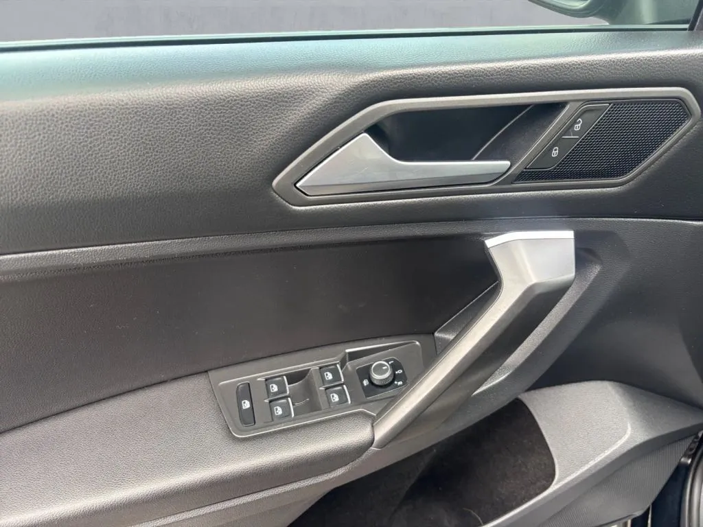 2021 Volkswagen Tiguan SE R-LINE BLACK - Photo 9