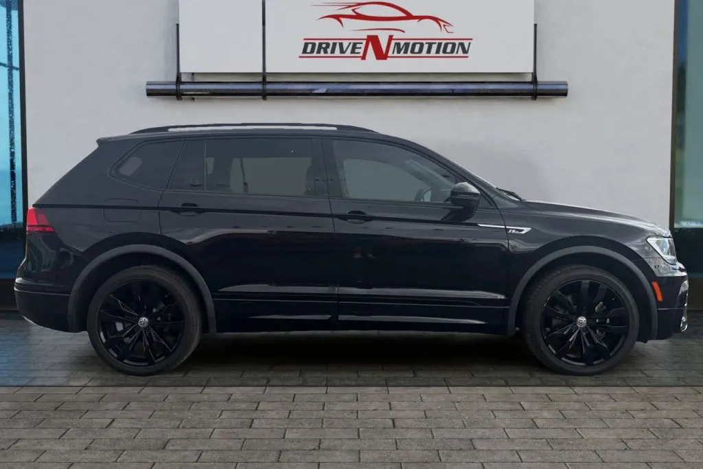 Another view of 2021 Volkswagen Tiguan SE R-Line Black Sport Utility 4D for sale in Rio Rancho, NM at Drive N-Motion Rio Rancho