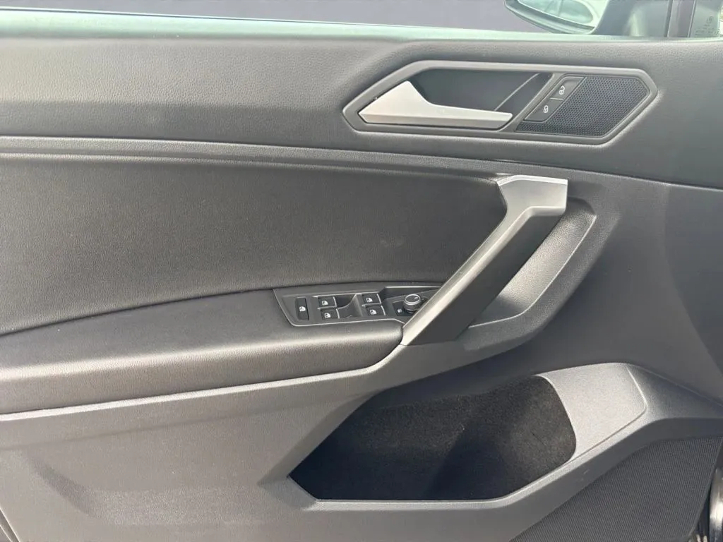 2021 Volkswagen Tiguan SE R-LINE BLACK - Photo 8