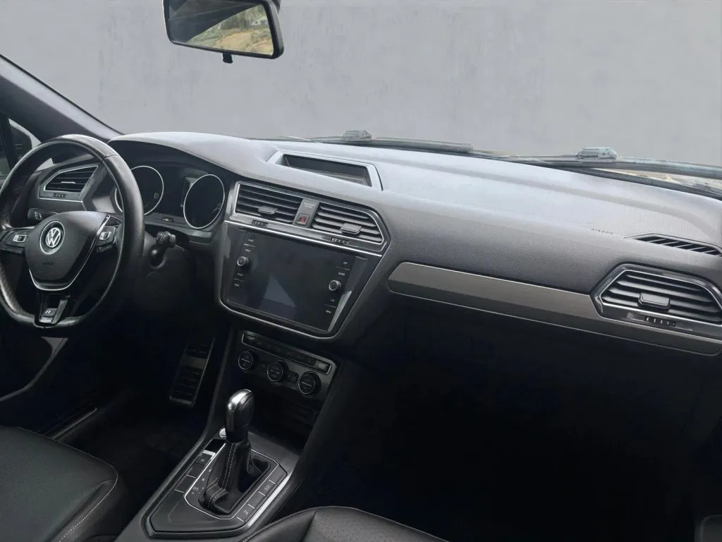 2021 Volkswagen Tiguan SE R-LINE BLACK - Photo 19