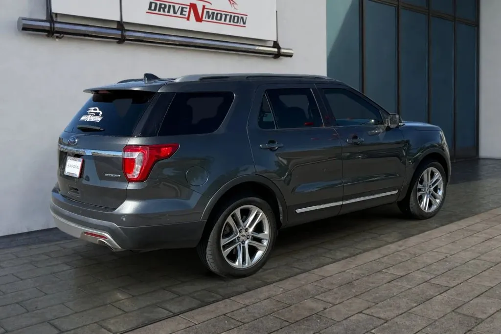 More photos of 2016 Ford Explorer XLT Sport Utility 4D at Drive N-Motion Rio Rancho, NM