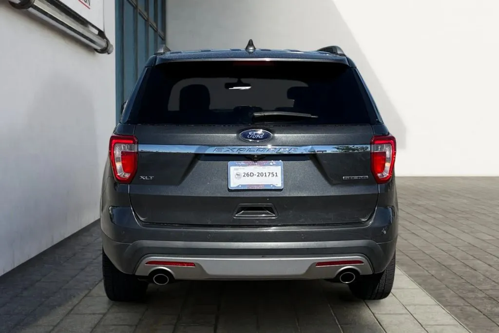 More photos of 2016 Ford Explorer XLT Sport Utility 4D at Drive N-Motion Rio Rancho, NM