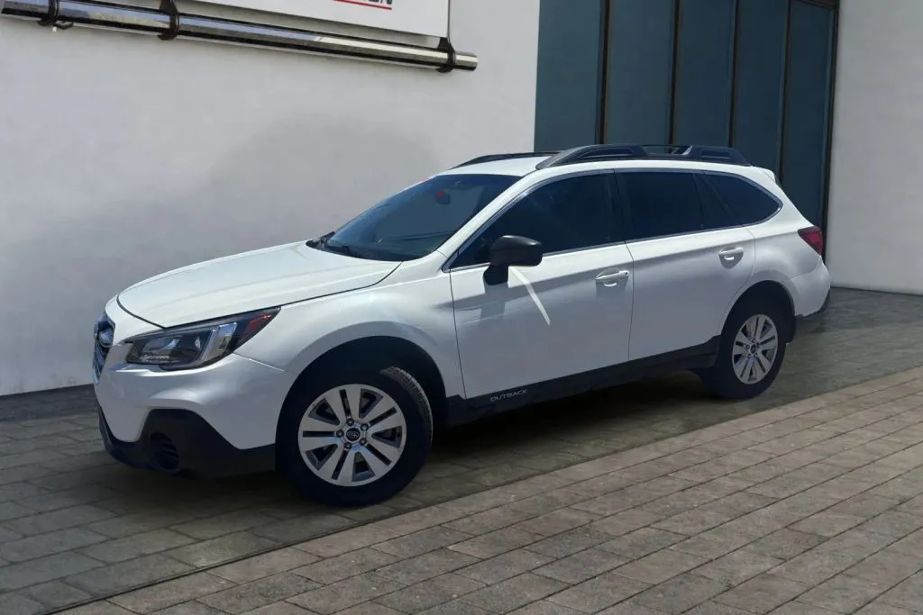 2019 Subaru Outback Base - Photo 6