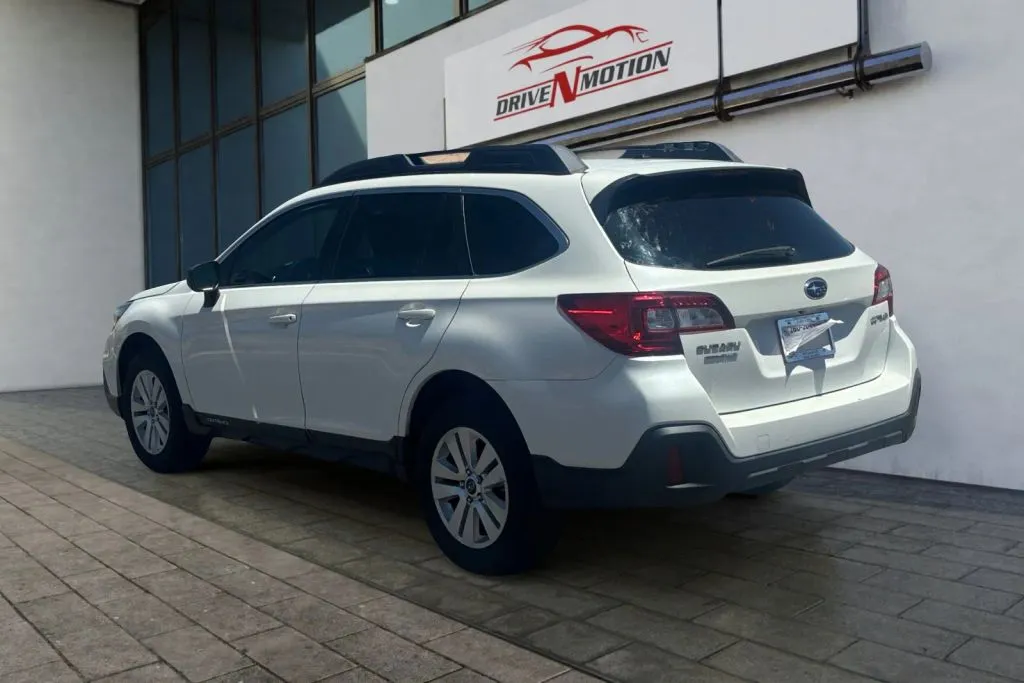 More photos of 2019 Subaru Outback 2.5i Wagon 4D at Drive N-Motion Rio Rancho, NM