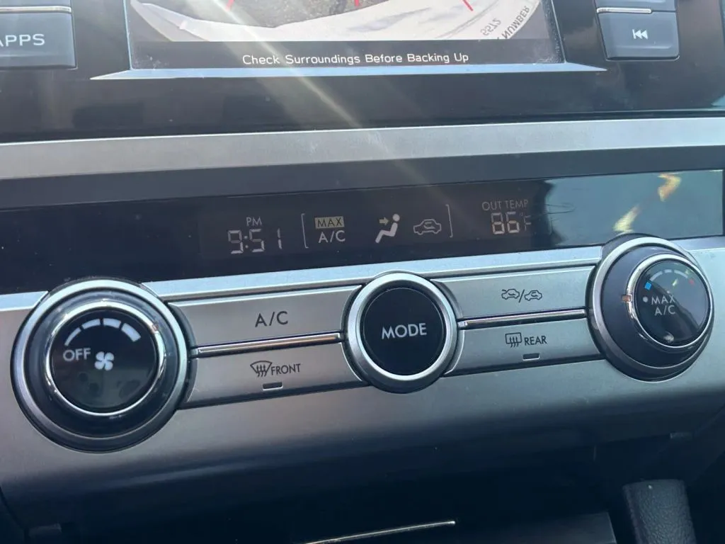 2019 Subaru Outback Base - Photo 27