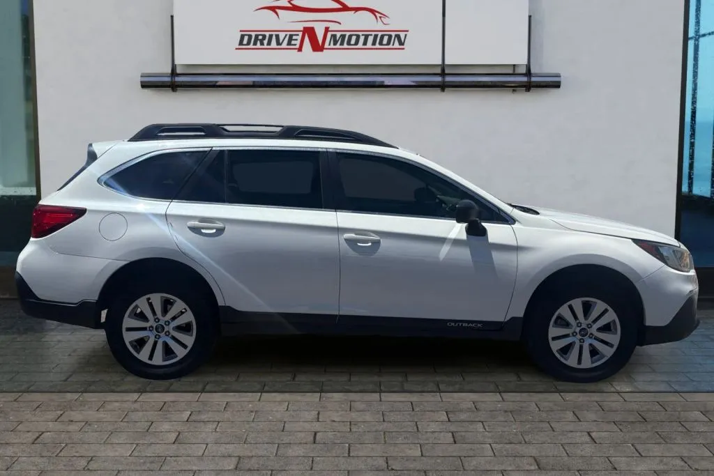 Another view of 2019 Subaru Outback 2.5i Wagon 4D for sale in Rio Rancho, NM at Drive N-Motion Rio Rancho