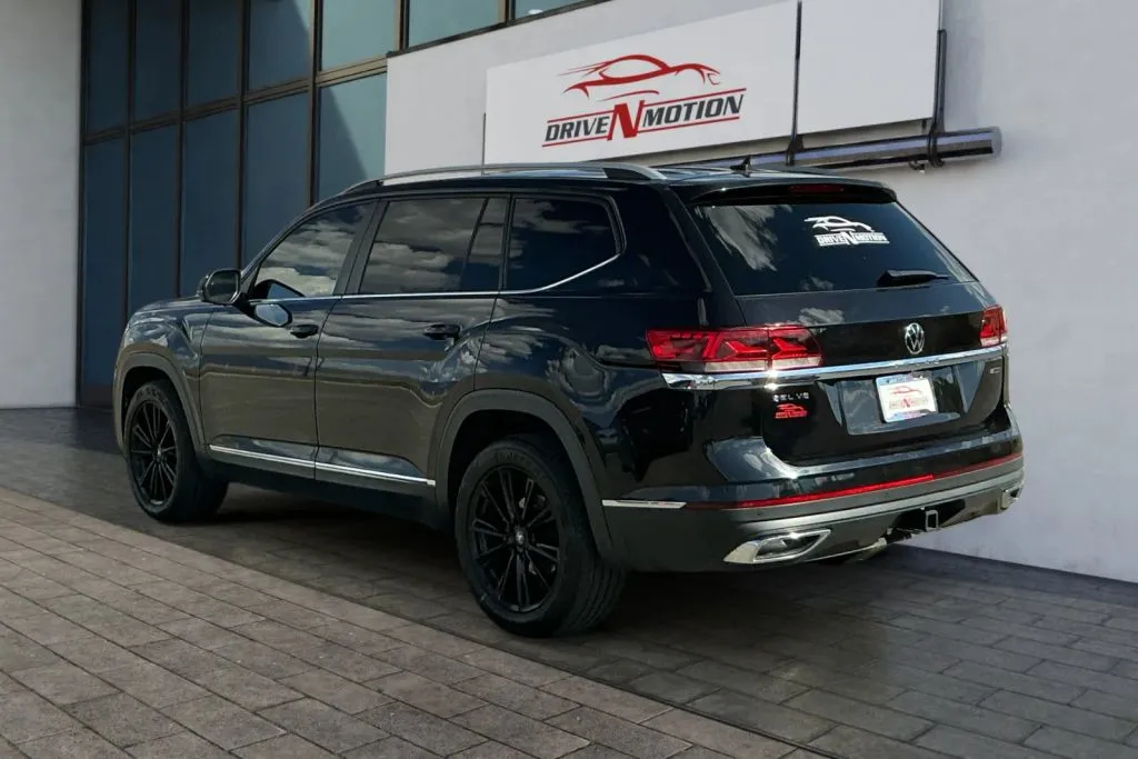 More photos of 2021 Volkswagen Atlas SEL 4Motion Sport Utility 4D at Drive N-Motion Rio Rancho, NM