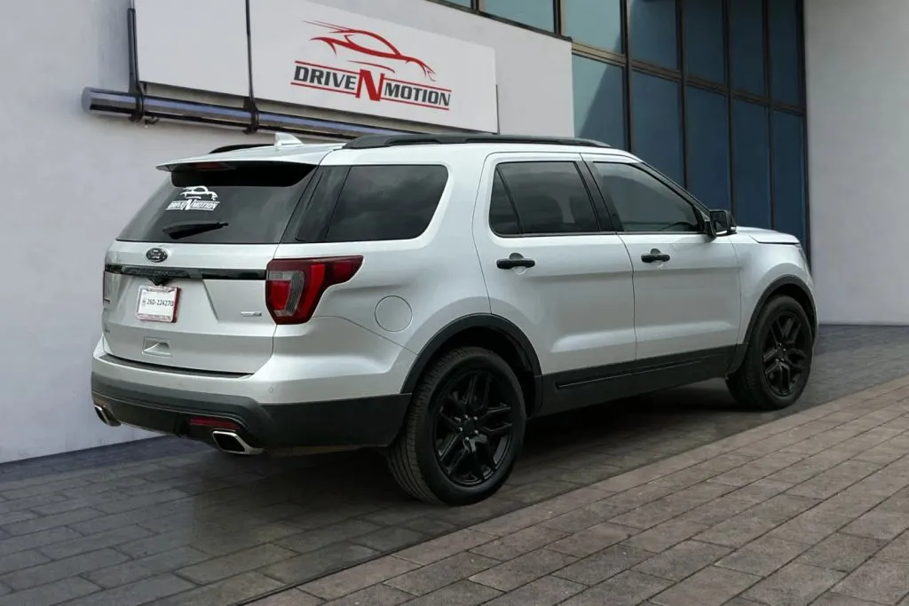 More photos of 2017 Ford Explorer Sport SUV 4D at Drive N-Motion Rio Rancho, NM