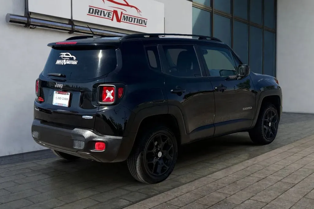 More photos of 2017 Jeep Renegade Latitude Sport Utility 4D at Drive N-Motion Rio Rancho, NM