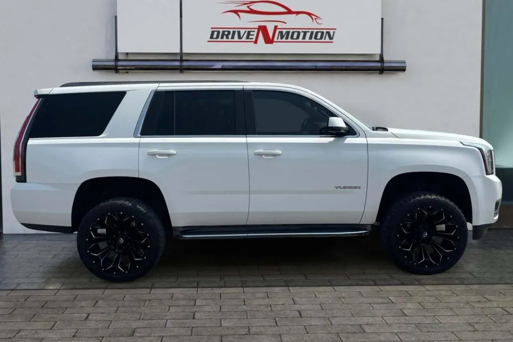 Another view of 2015 GMC Yukon SLE Sport Utility 4D for sale in Rio Rancho, NM at Drive N-Motion Rio Rancho