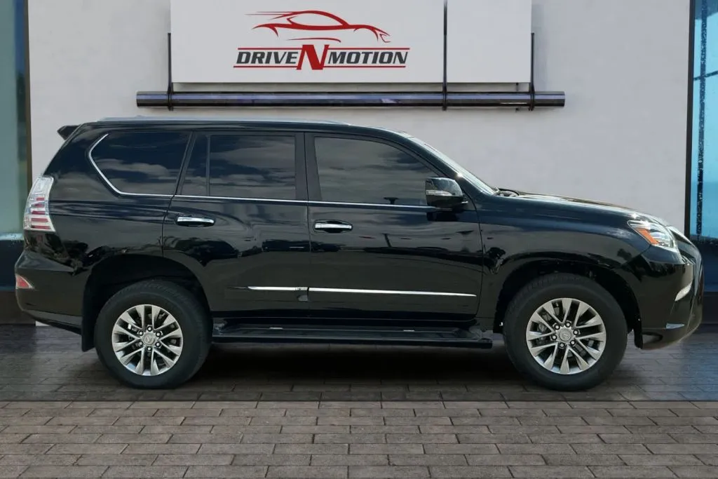 Another view of 2016 Lexus GX 460 Luxury Sport Utility 4D for sale in Rio Rancho, NM at Drive N-Motion Rio Rancho