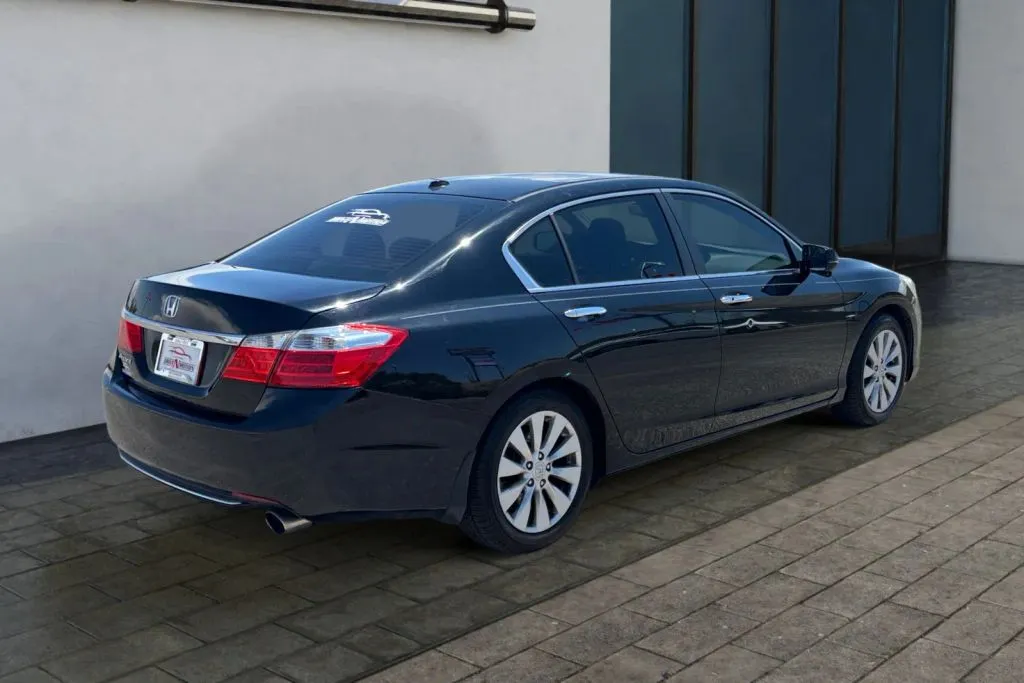 More photos of 2014 Honda Accord EX-L Sedan 4D at Drive N-Motion Rio Rancho, NM