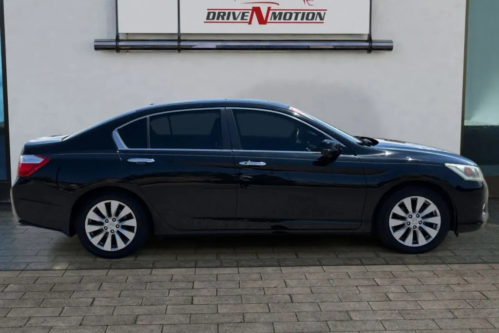More photos of 2014 Honda Accord EX-L Sedan 4D at Drive N-Motion Rio Rancho, NM