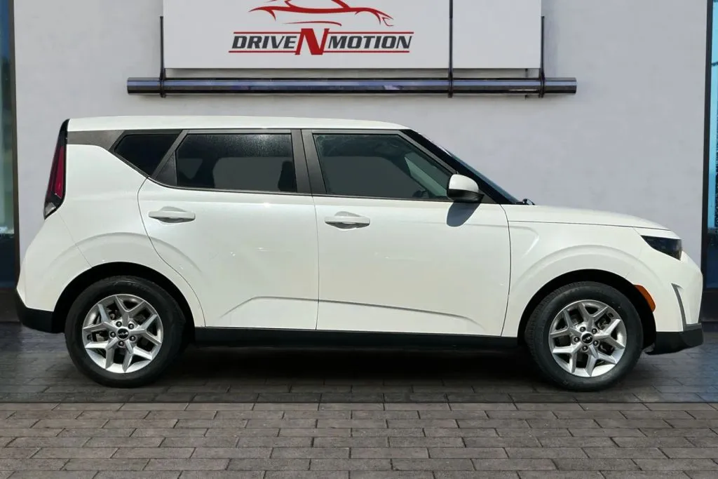 Another view of 2023 Kia Soul LX Wagon 4D for sale in Rio Rancho, NM at Drive N-Motion Rio Rancho