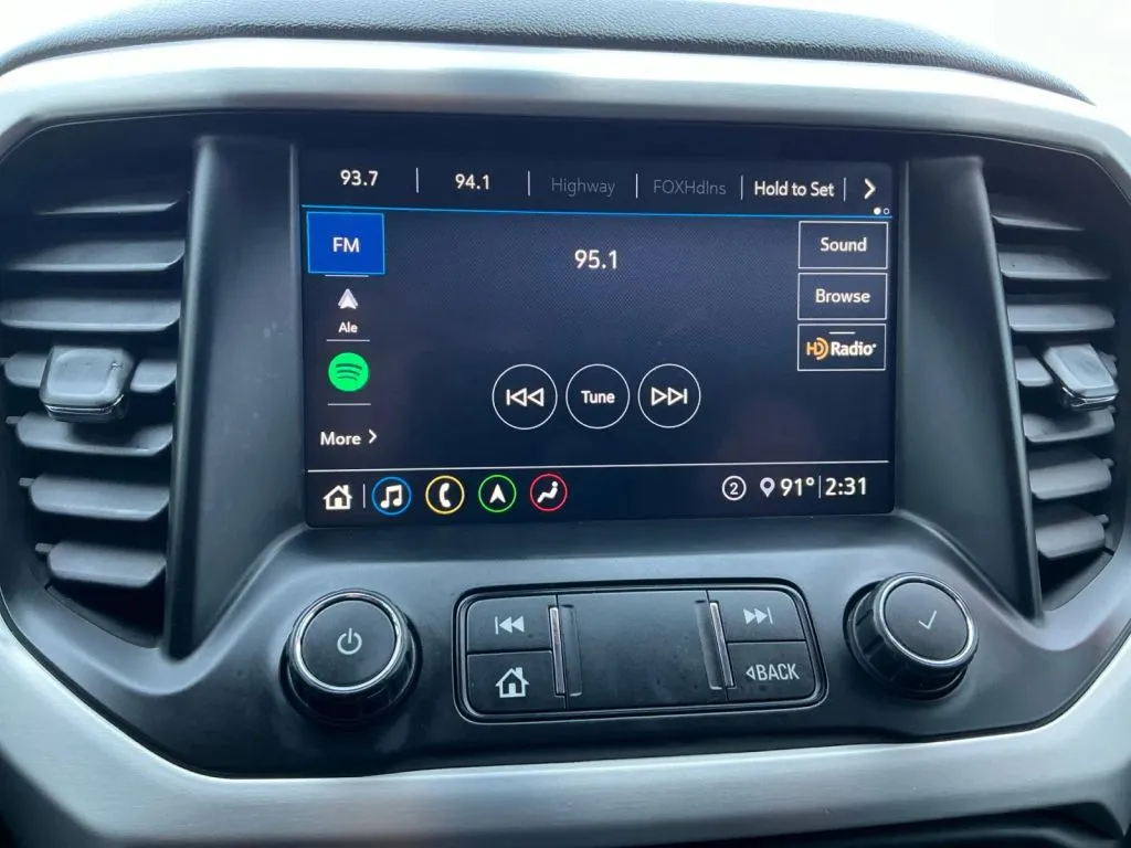 GMC Acadia photo 30