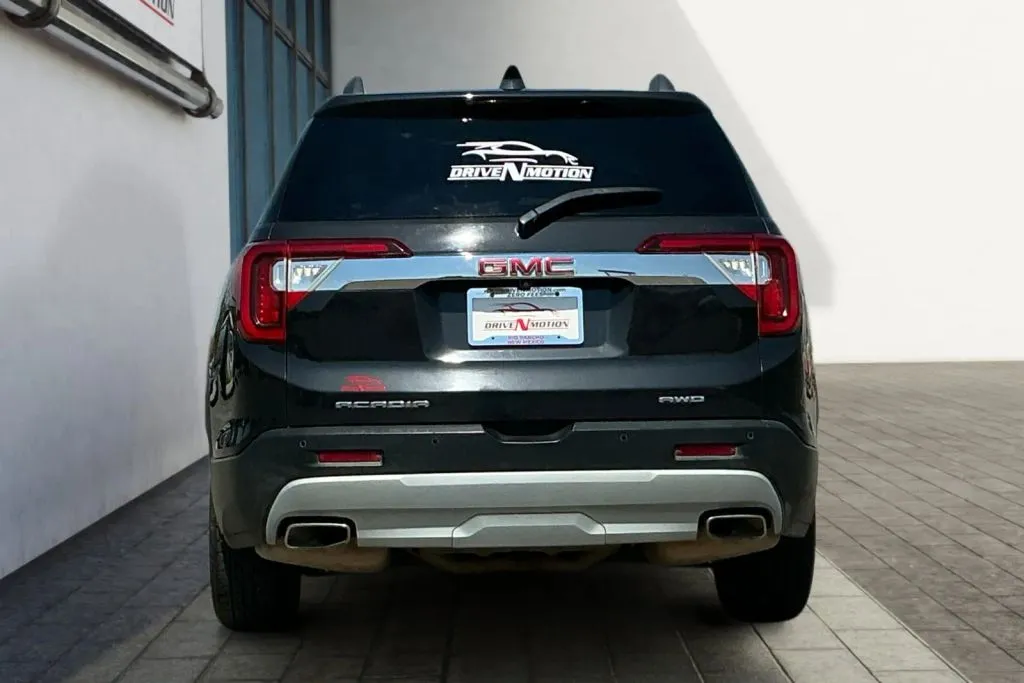 More photos of 2020 GMC Acadia SLT Sport Utility 4D at Drive N-Motion Rio Rancho, NM