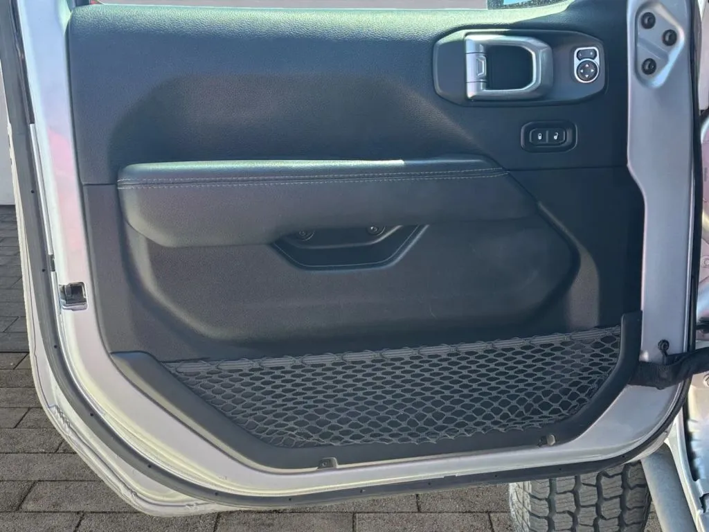 2022 Jeep Gladiator Rubicon - Photo 10