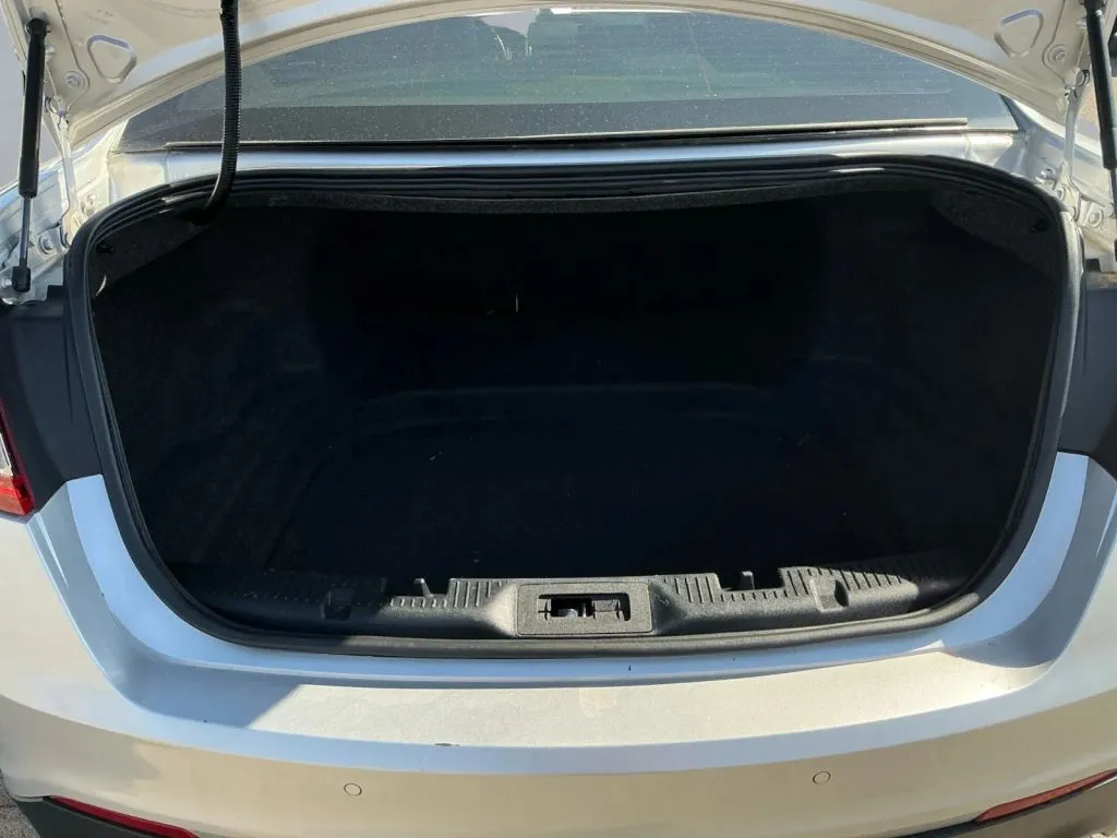 Ford Taurus photo 19