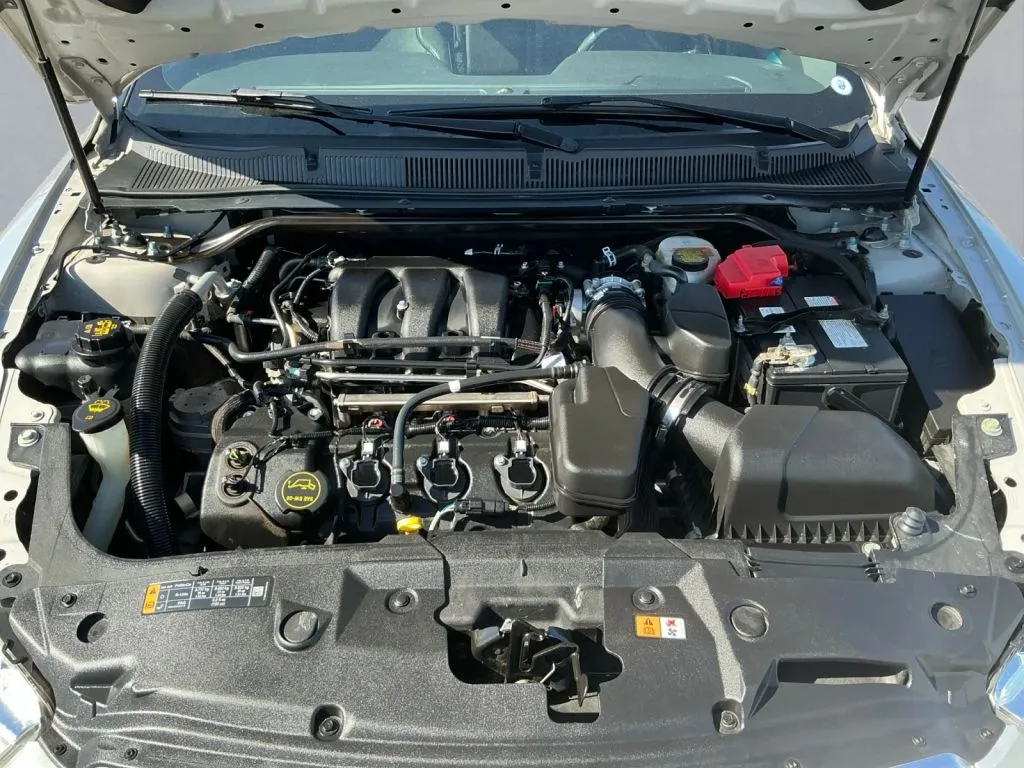Ford Taurus photo 23