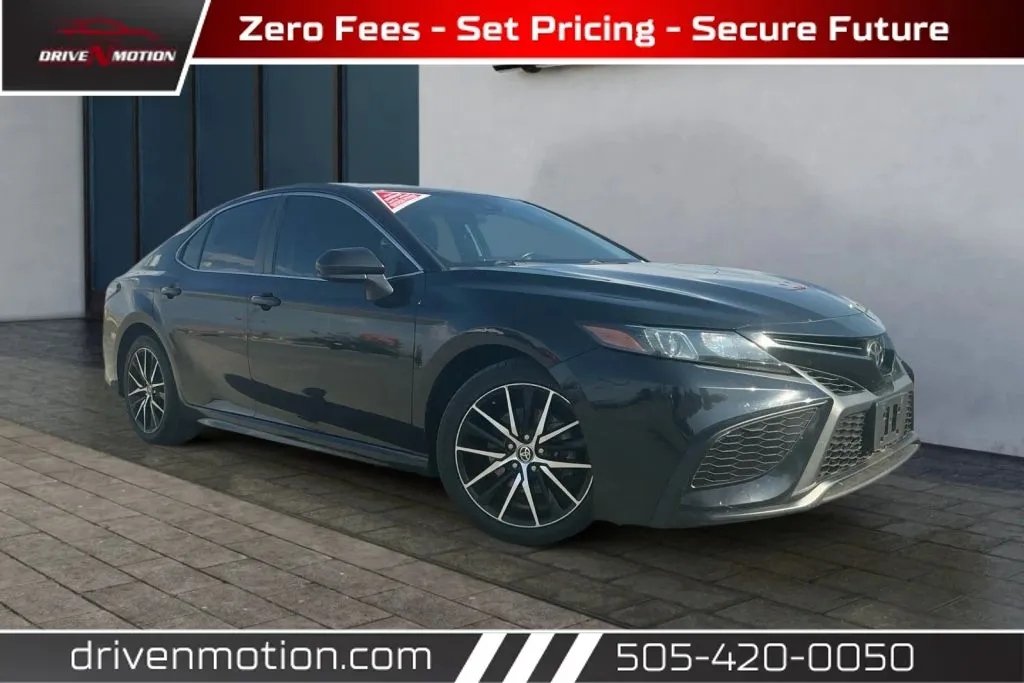 Black 2021 Toyota Camry SE Sedan 4D for sale in Rio Rancho, NM