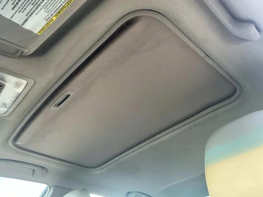Toyota Camry photo 25