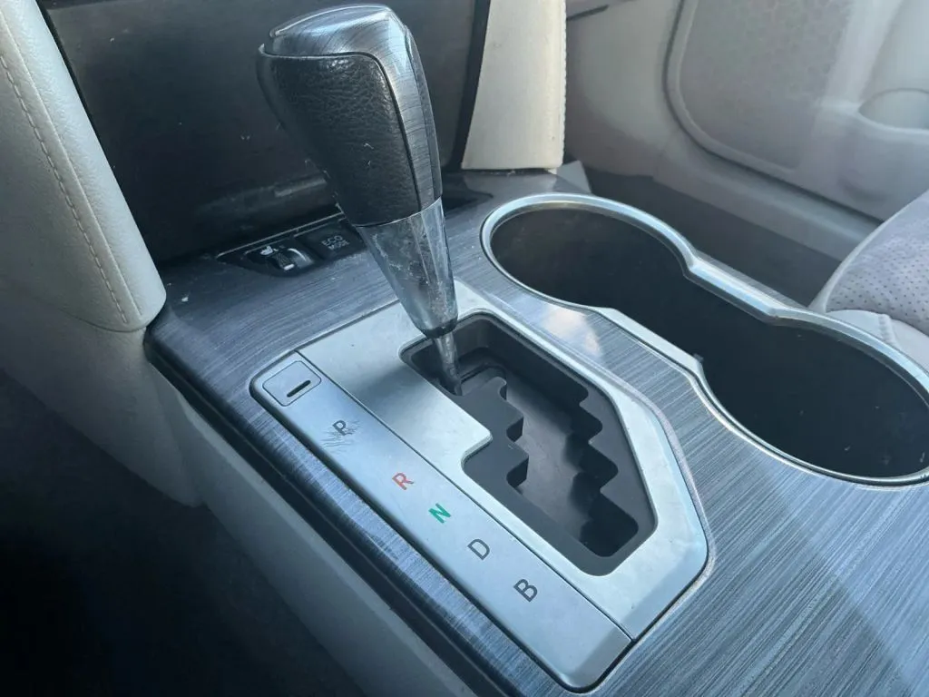 Toyota Camry photo 32