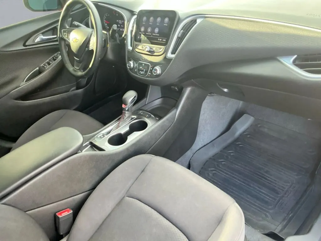 Chevrolet Malibu photo 20