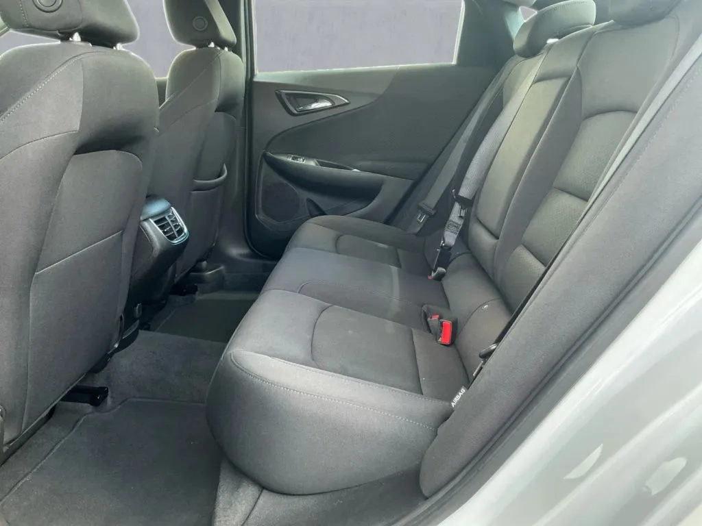 Chevrolet Malibu photo 12