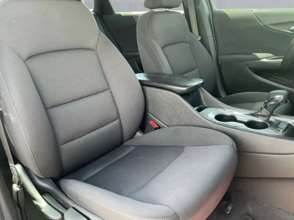 Chevrolet Malibu photo 21