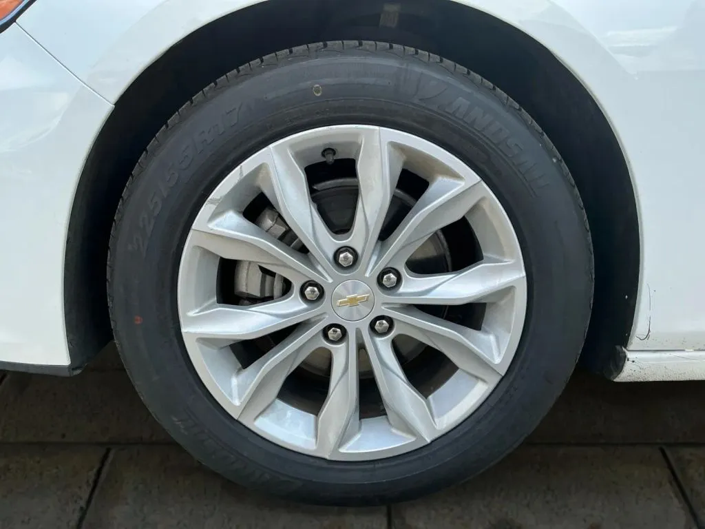 Chevrolet Malibu photo 23