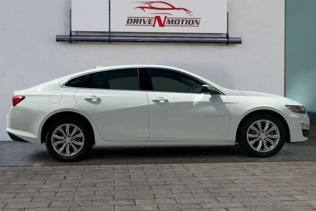 Photos of 2024 Chevrolet Malibu 1LT Sedan 4D for sale in Rio Rancho, NM at Drive N-Motion Rio Rancho