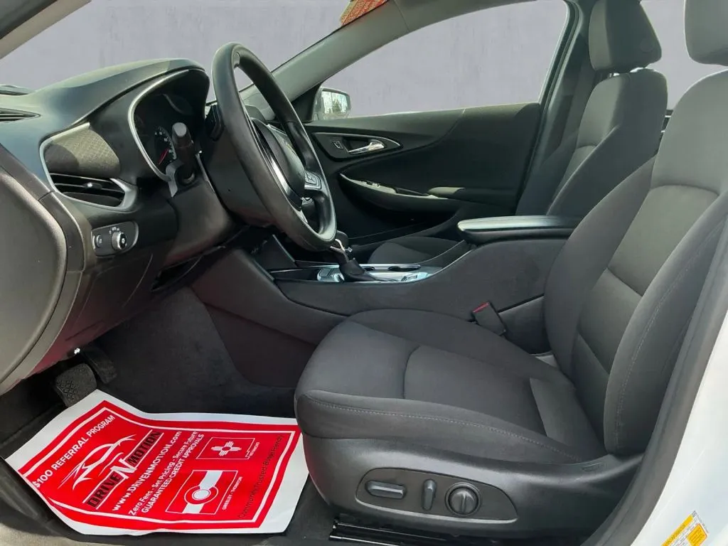 Chevrolet Malibu photo 10