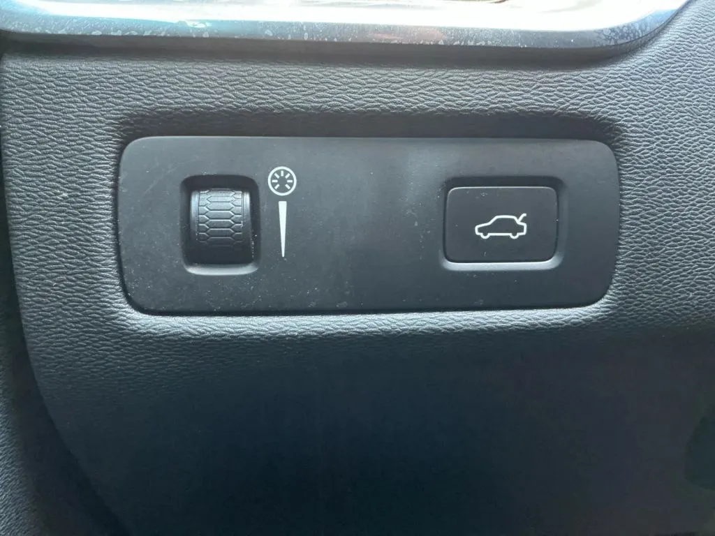 Volvo XC60 photo 27