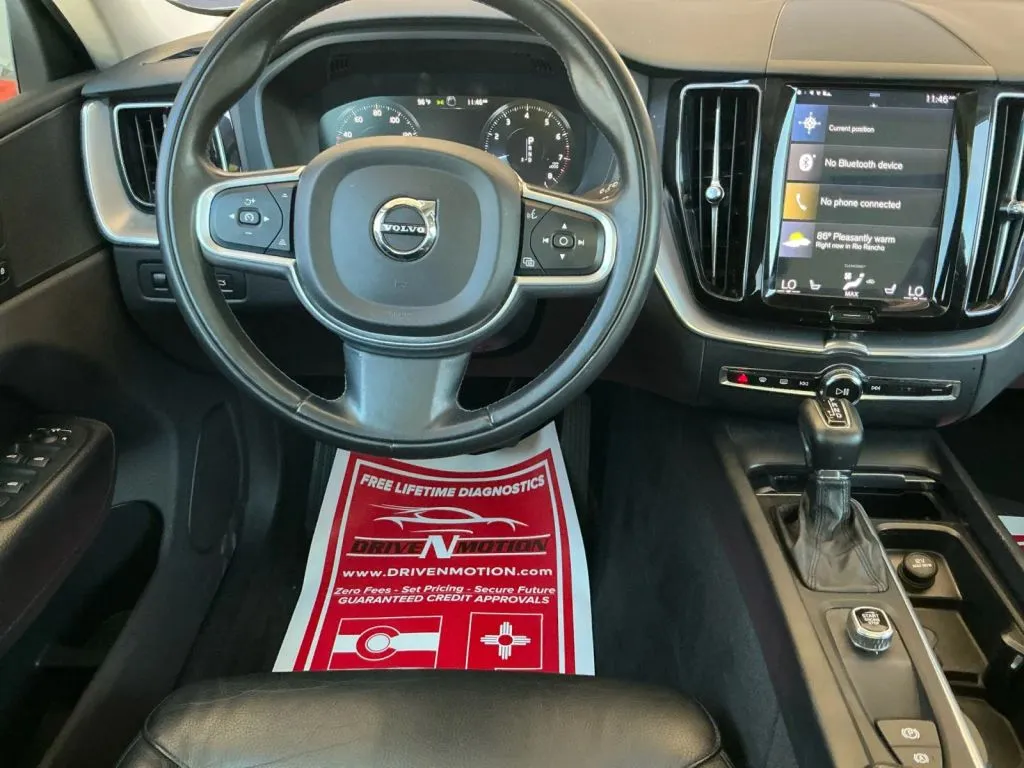 Volvo XC60 photo 8