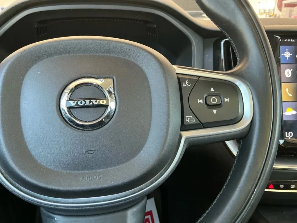 Volvo XC60 photo 20