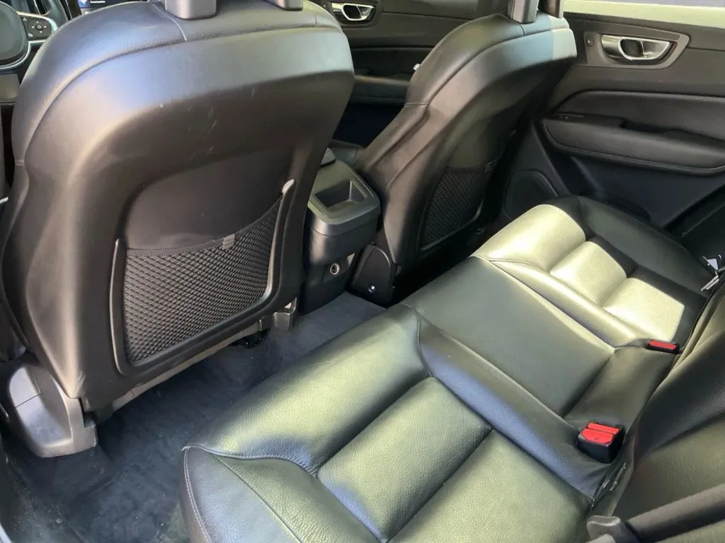 Volvo XC60 photo 31