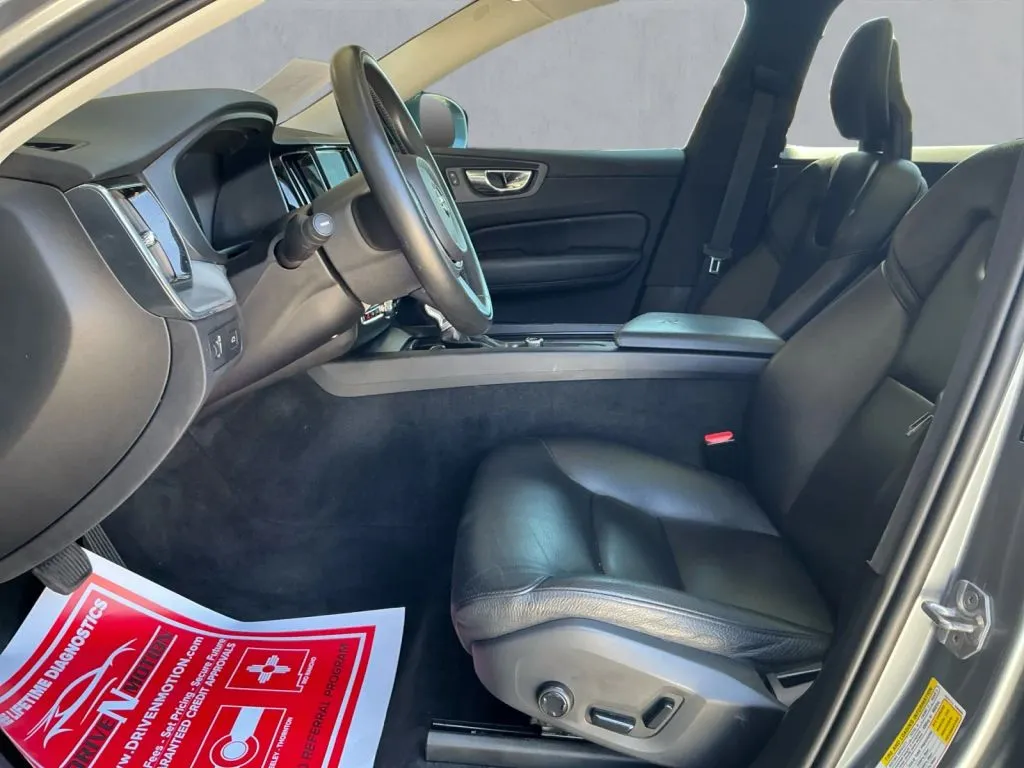 Volvo XC60 photo 10