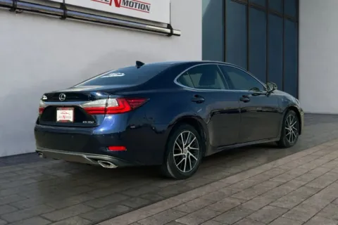 More photos of 2016 Lexus ES 350 Sedan 4D at Drive N-Motion Rio Rancho, NM