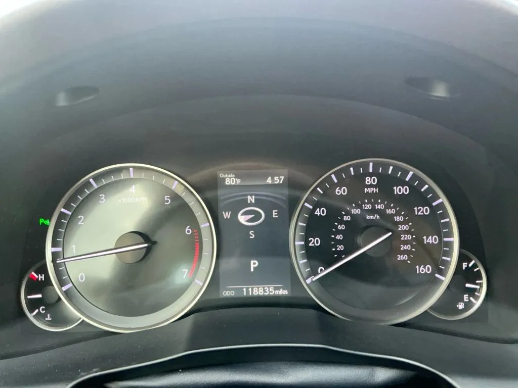 Lexus ES photo 27