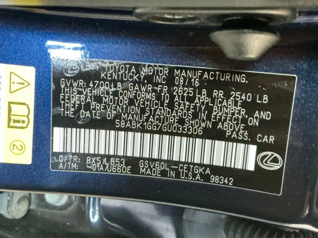 Lexus ES photo 39