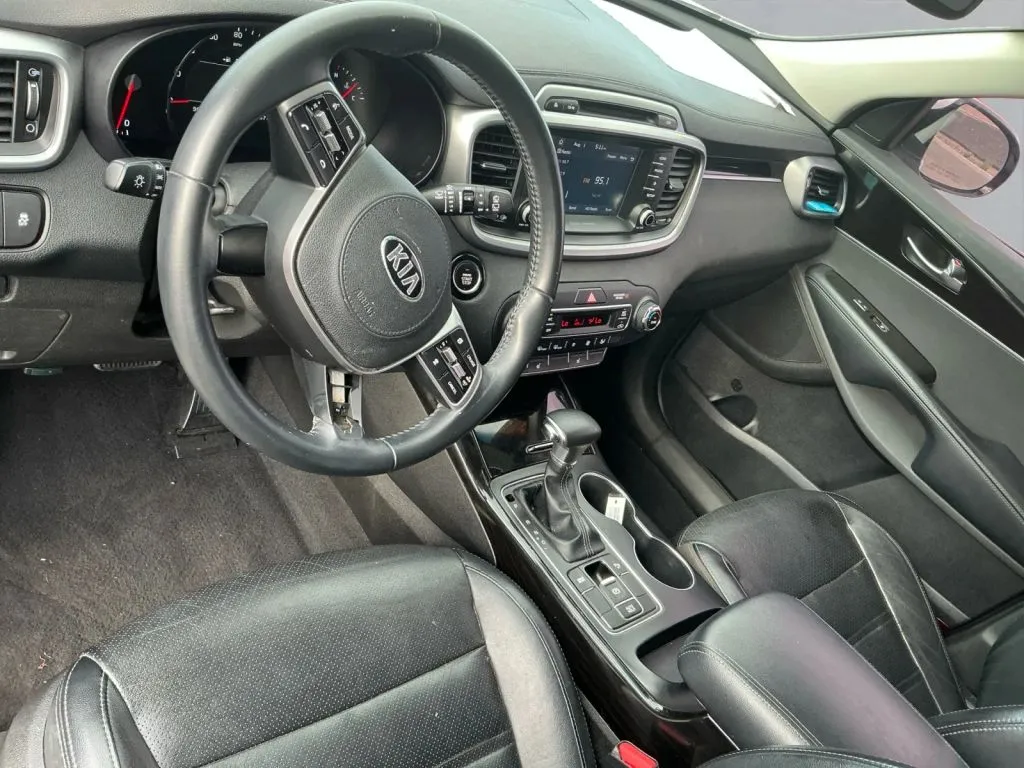 Kia Sorento photo 13