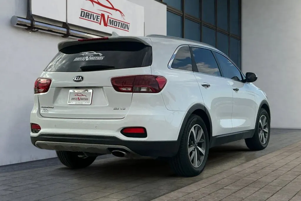 More photos of 2019 Kia Sorento EX Sport Utility 4D at Drive N-Motion Rio Rancho, NM