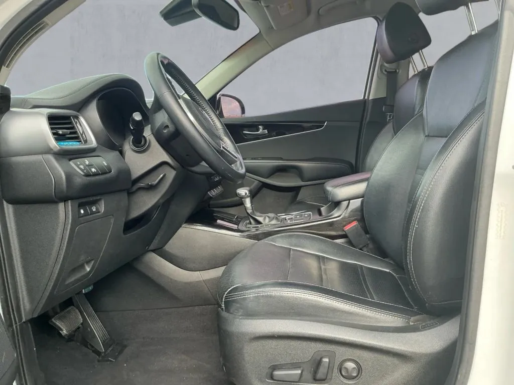 Kia Sorento photo 12