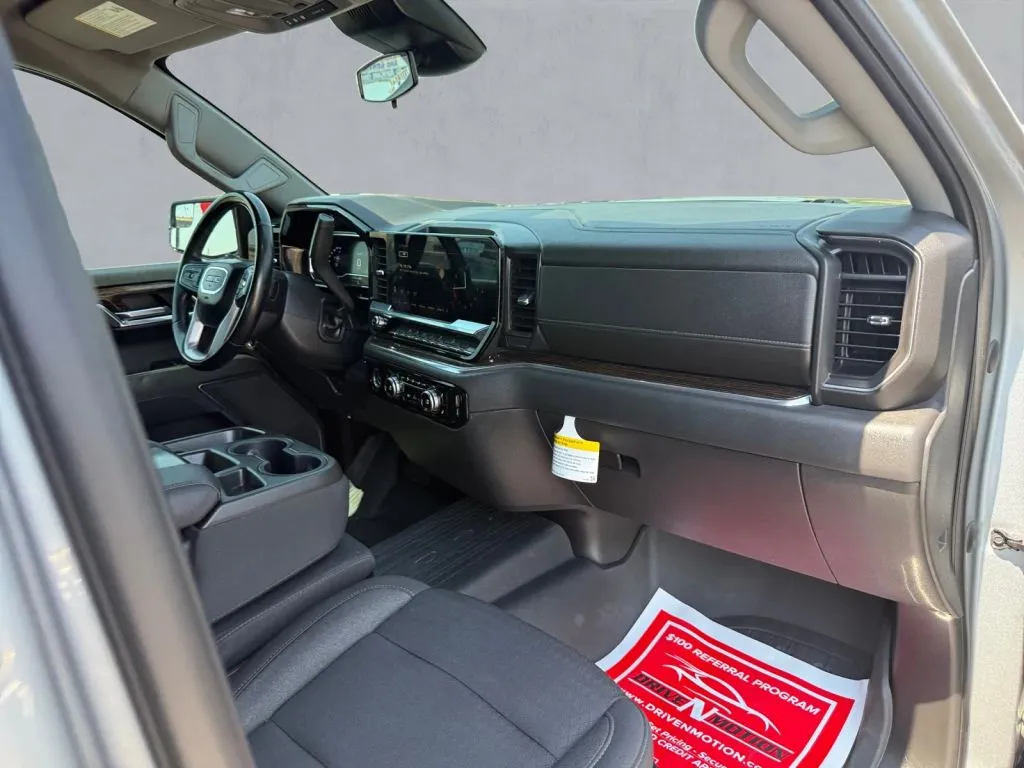 GMC Sierra photo 21