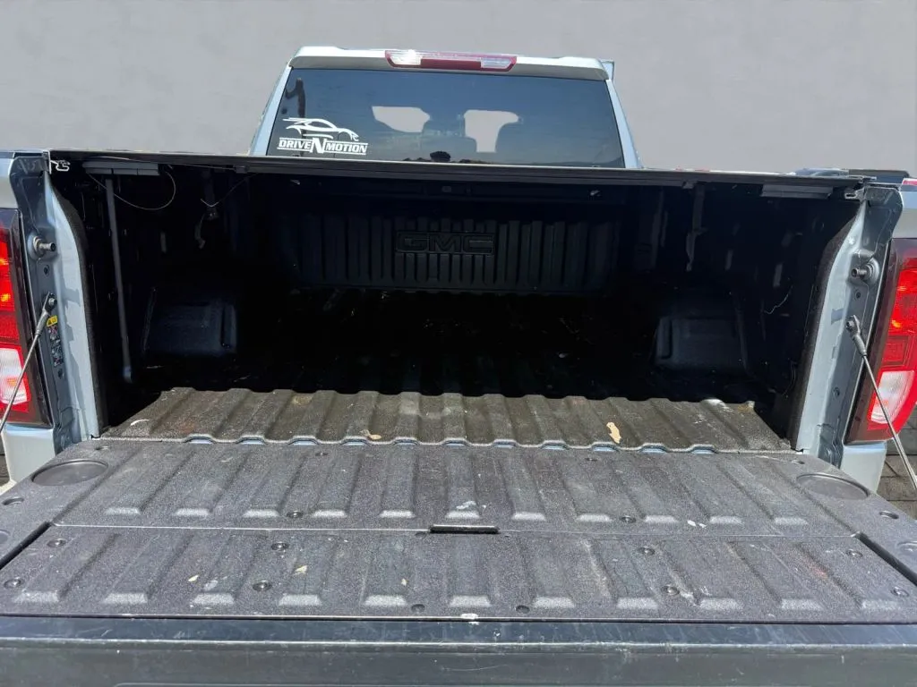GMC Sierra photo 20