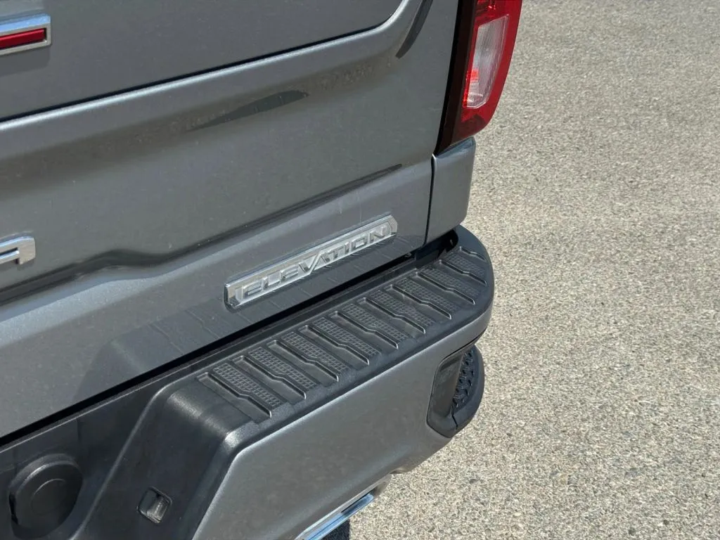 GMC Sierra photo 19