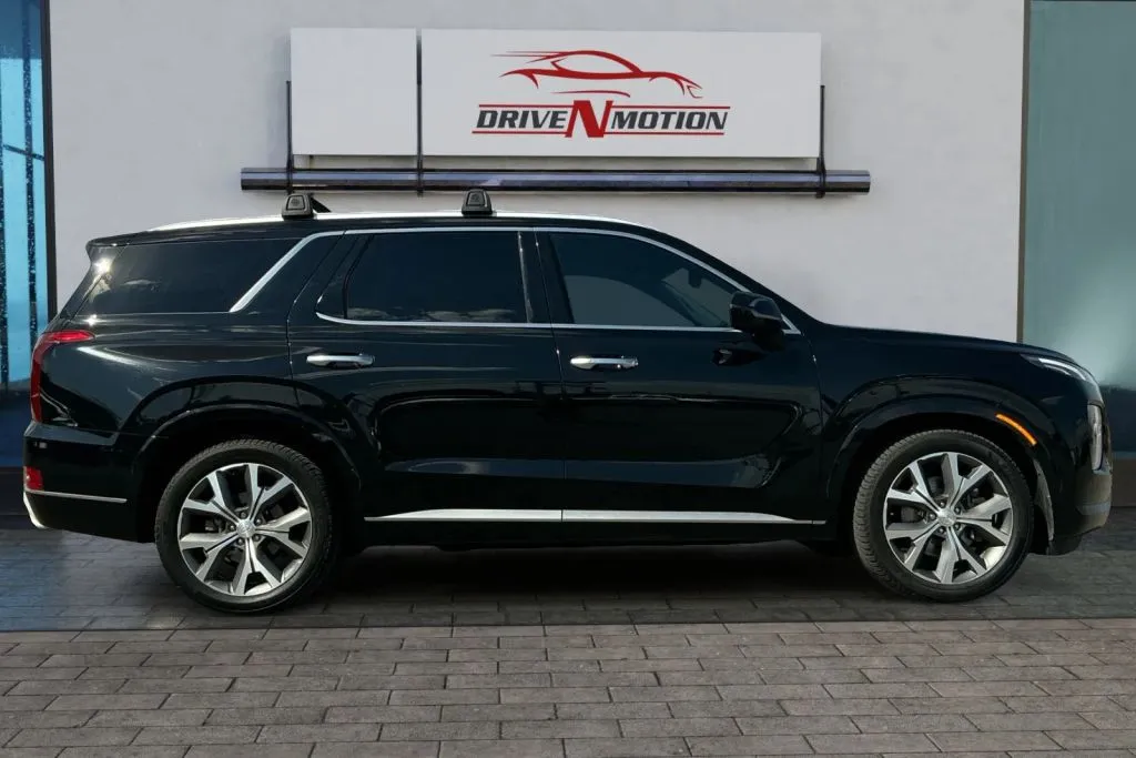 Another view of 2022 Hyundai Palisade Limited Sport Utility 4D for sale in Rio Rancho, NM at Drive N-Motion Rio Rancho