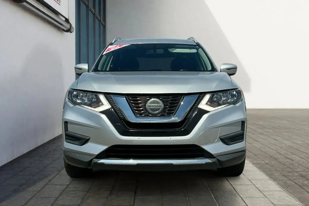 Nissan Rogue photo 7